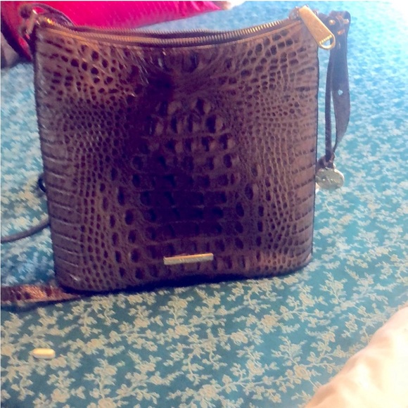Like new Brahmin crossbody❌SOLD❌ - Picture 3 of 5